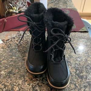 New without box Jambu Weather ready waterproof snow/rain boots SZ 8M